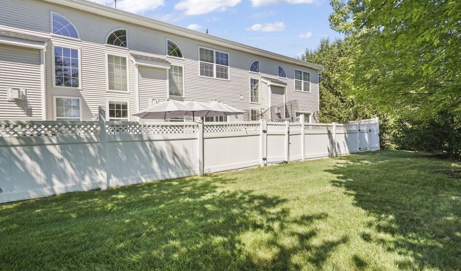 172 Windsong Cir, East Brunswick, NJ 08816 - 3 Beds, null Bath