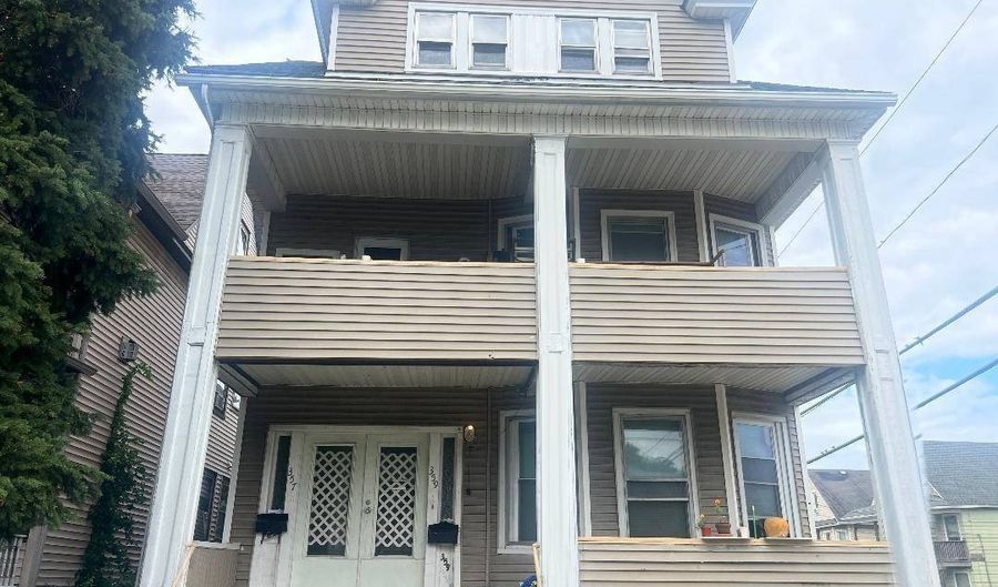 357 Park Ave, Bridgeport, CT 06604 - 9 Beds, 3 Bath