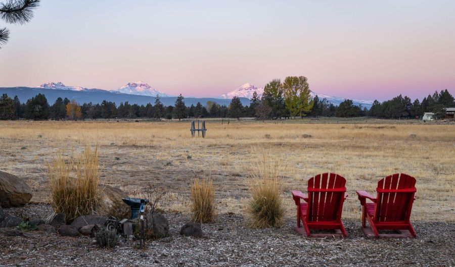 19190 Pinehurst Rd, Bend, OR 97703 - 3 Beds, 4 Bath