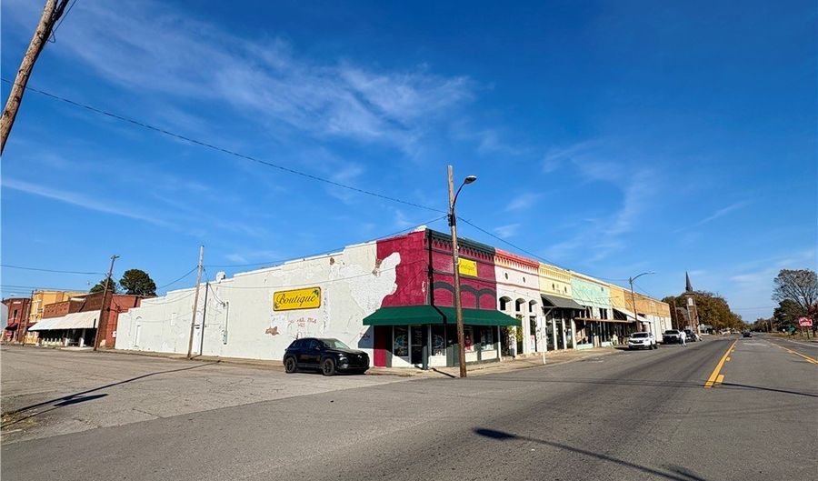 201 E Main St, Atkins, AR 72823 - 0 Beds, 0 Bath