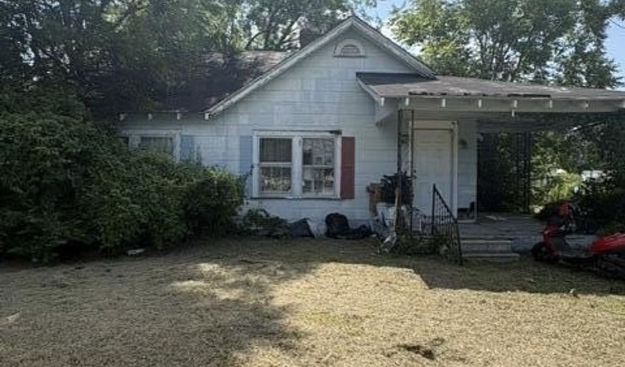 226 S Fifth St, Aurora, NC 27806 - 3 Beds, 1 Bath