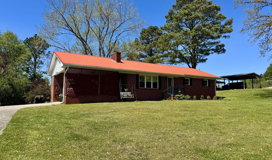 121 Magnolia Dr, Benton, TN 37307 - 3 Beds, 2 Bath