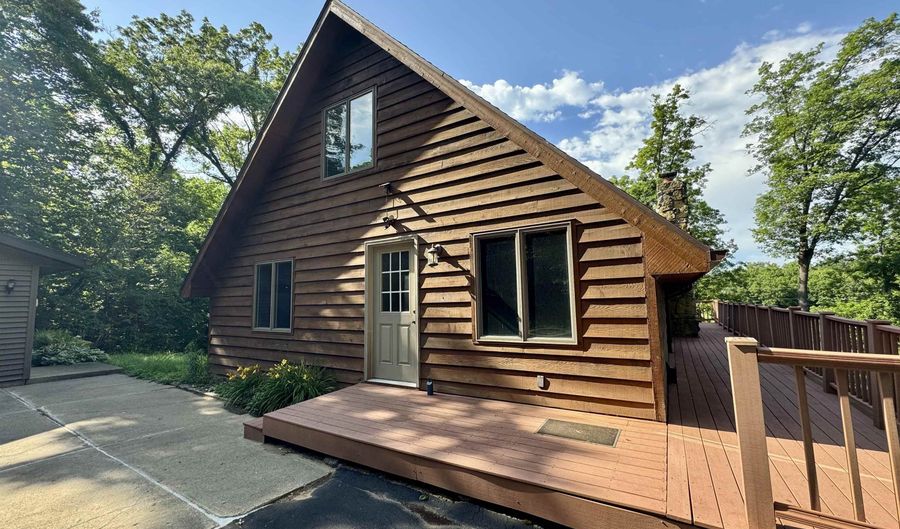 7409 Timberline Trl, Arena, WI 53503 - 4 Beds, 2 Bath