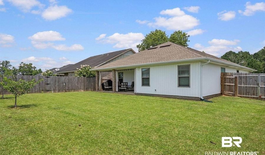 124 Cottage Ln, Atmore, AL 36502 - 3 Beds, 2 Bath