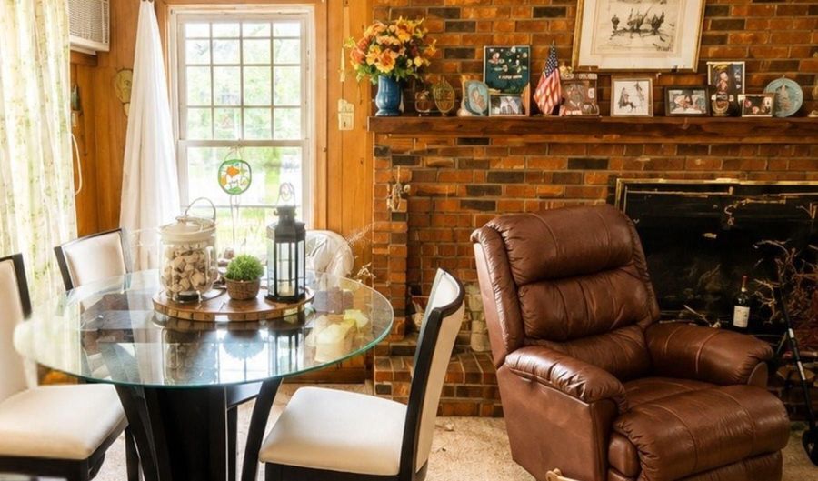 405 E GROVE St, Delmar, DE 19940 - 3 Beds, 2 Bath