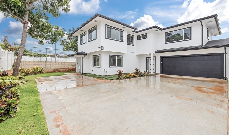 1528 Hooli Cir, Pearl City, HI 96782 - 5 Beds, 3 Bath