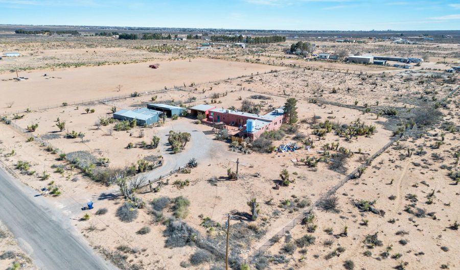 1855 HOT PEPPERS Rd, Chaparral, NM 88081 - 2 Beds, 2 Bath