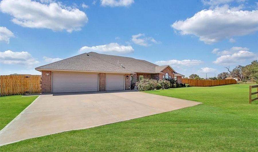 15811 S CR 206, Altus, OK 73521 - 4 Beds, 2 Bath