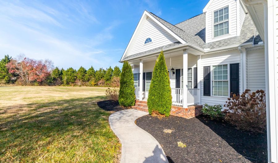 10342 FRIENDSHIP Rd, Berlin, MD 21811 - 4 Beds, 4 Bath