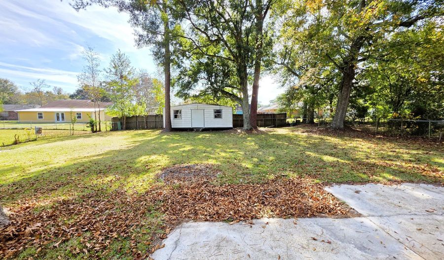 16301 Trenton Dr, Biloxi, MS 39532 - 4 Beds, 2 Bath