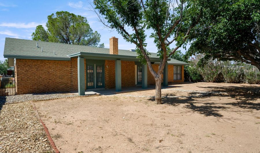 11205 War Feather Dr, El Paso, TX 79936 - 4 Beds, 2 Bath