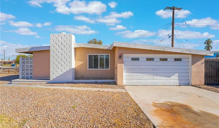 867 Lulu Ave, Las Vegas, NV 89119 - 3 Beds, 2 Bath