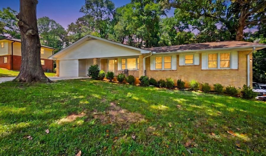 1978 Brannon Dr, Austell, GA 30106 - 7 Beds, 4 Bath