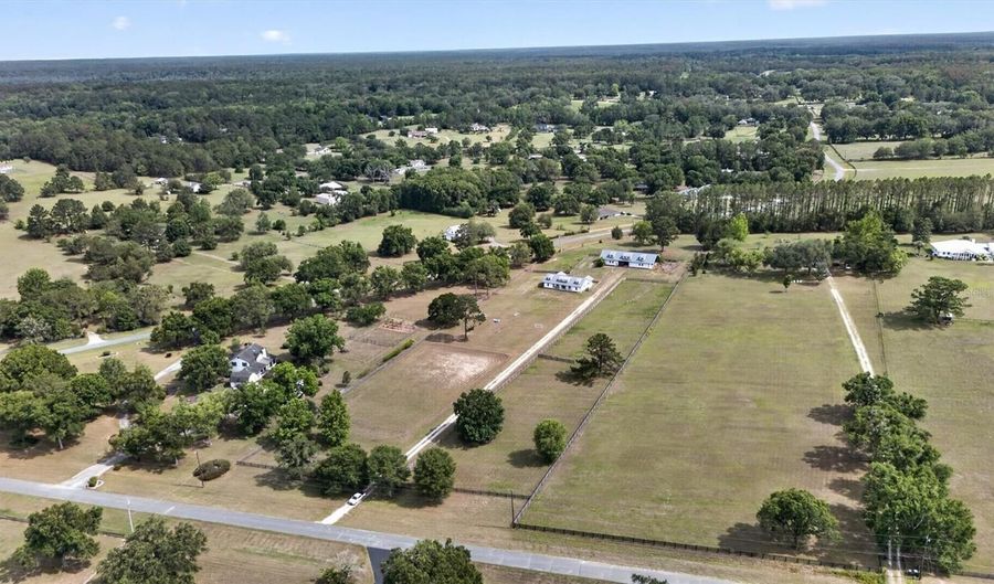 13009 NW 123RD Pl, Alachua, FL 32615 - 3 Beds, 3 Bath
