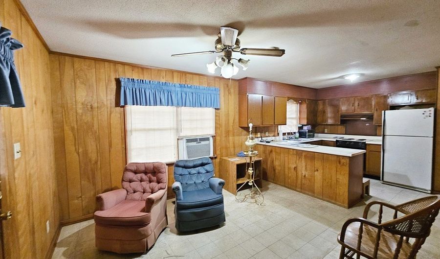 2317 WHISPERING PINES Rd, Albany, GA 31707 - 3 Beds, 2 Bath