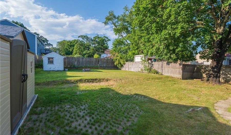 3 Luther St, Johnston, RI 02919 - 4 Beds, 2 Bath