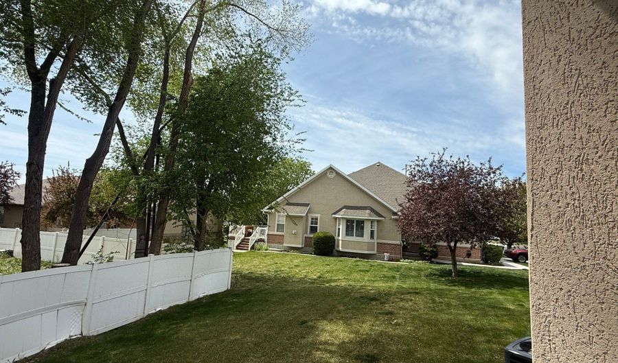 1082 E 370 N, American Fork, UT 84003 - 3 Beds, 3 Bath