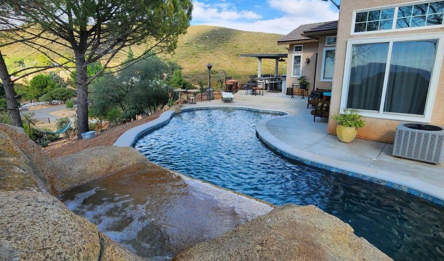 23475 Trappers Hollow Rd, Alpine, CA 91901 - 4 Beds, 4 Bath