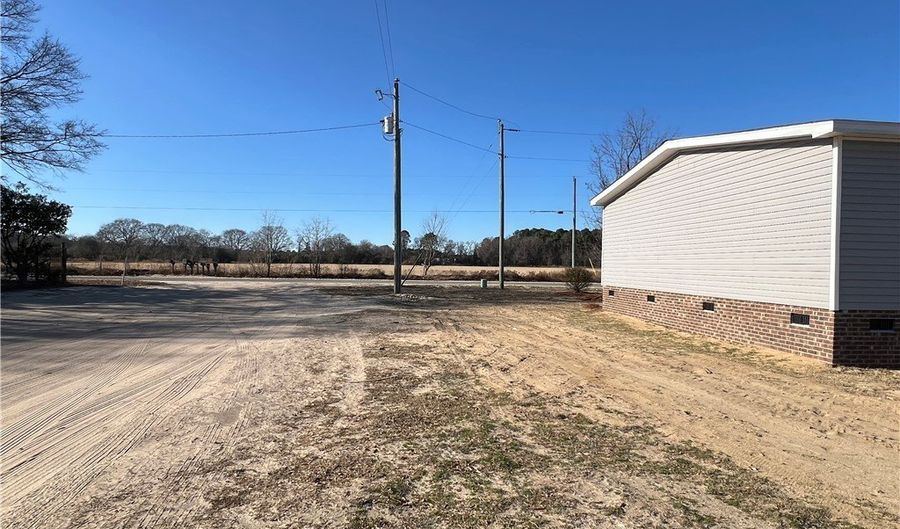 801 Horseshoe Rd, Autryville, NC 28318 - 4 Beds, 2 Bath