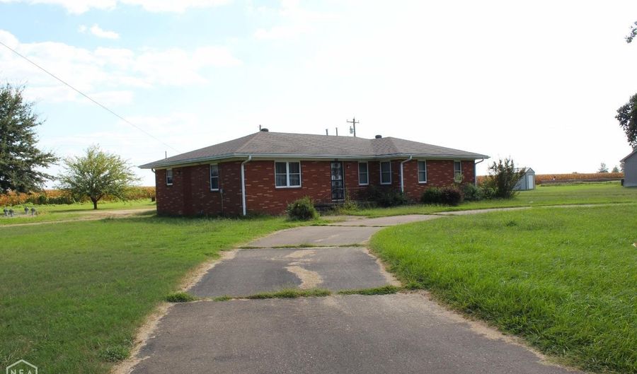 402 W Robinson St, Bay, AR 72411 - 2 Beds, 2 Bath