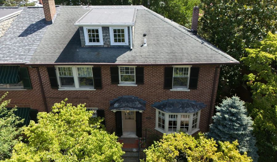 3925 CANTERBURY Rd, Baltimore, MD 21218 - 5 Beds, 4 Bath