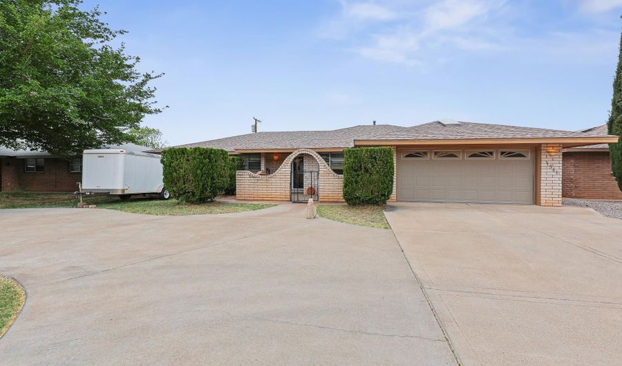 1511 Scenic Dr, Alamogordo, NM 88310 - 3 Beds, 2 Bath