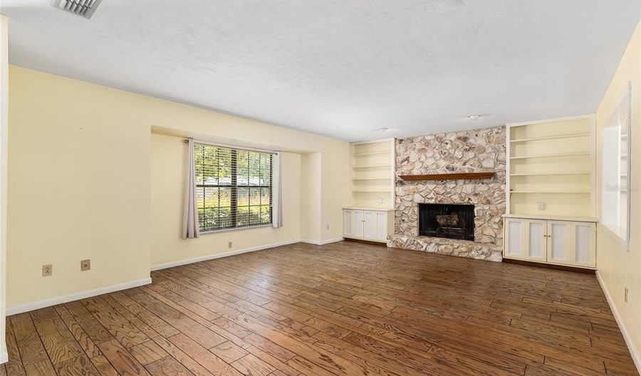 11642 NW 72ND Ter, Alachua, FL 32615 - 3 Beds, 2 Bath