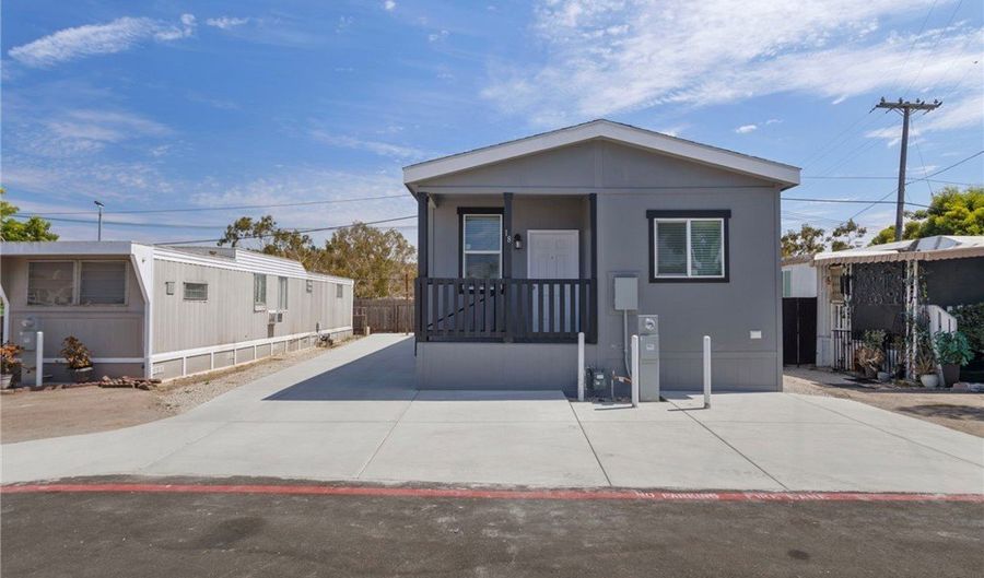 3030 Oceanside Blvd 18, Oceanside, CA 92054 - 3 Beds, 2 Bath