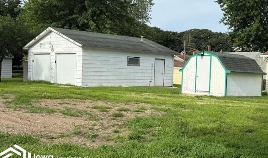 704 S Wooster St, Algona, IA 50511 - 0 Beds, 0 Bath
