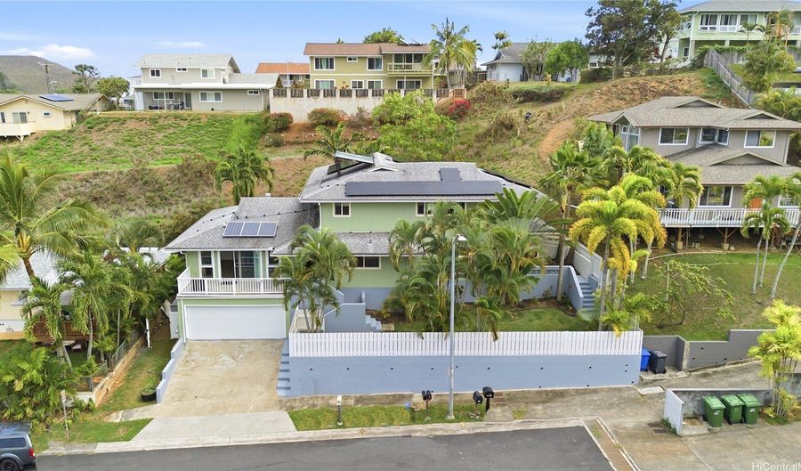 1386 Nanialii St, Kailua, HI 96734 - 4 Beds, 3 Bath