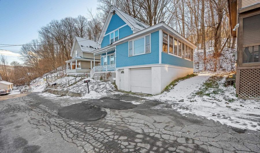 41 Branch St, Barre, VT 05641 - 3 Beds, 2 Bath