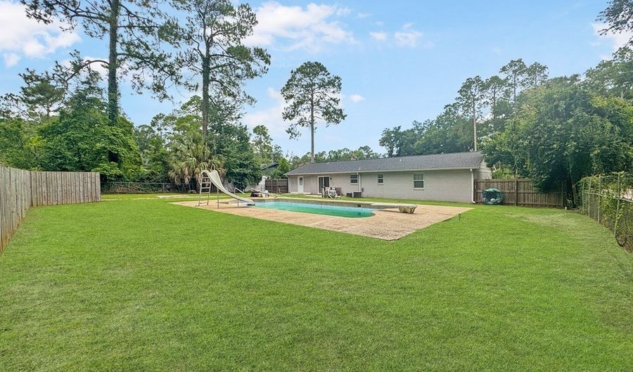 1504 Woodland Dr, Bainbridge, GA 39819 - 3 Beds, 2 Bath