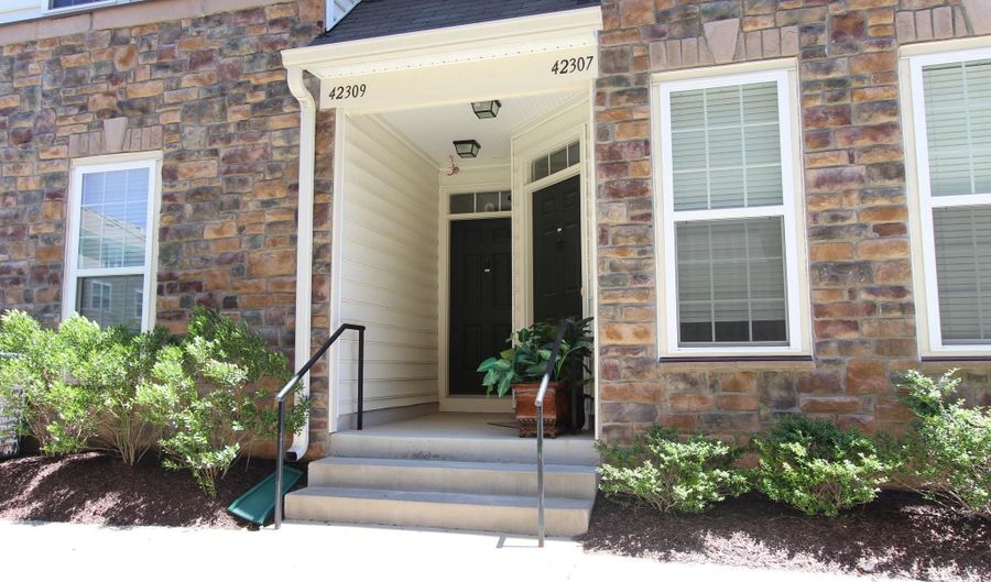 42309 SAN JUAN Ter, Aldie, VA 20105 - 4 Beds, 3 Bath