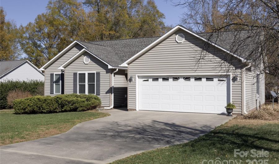 1505 Moss Springs Rd, Albemarle, NC 28001 - 3 Beds, 2 Bath