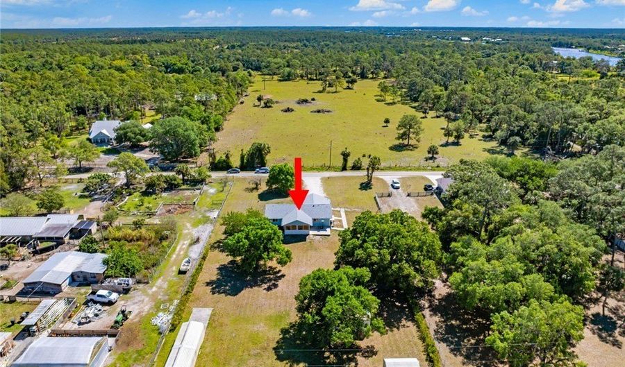 17450 Taylor Rd, Alva, FL 33920 - 3 Beds, 2 Bath