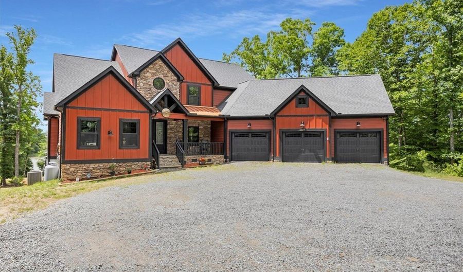1194 Ninety Nine Island Rd, Blacksburg, SC 29702 - 4 Beds, 5 Bath
