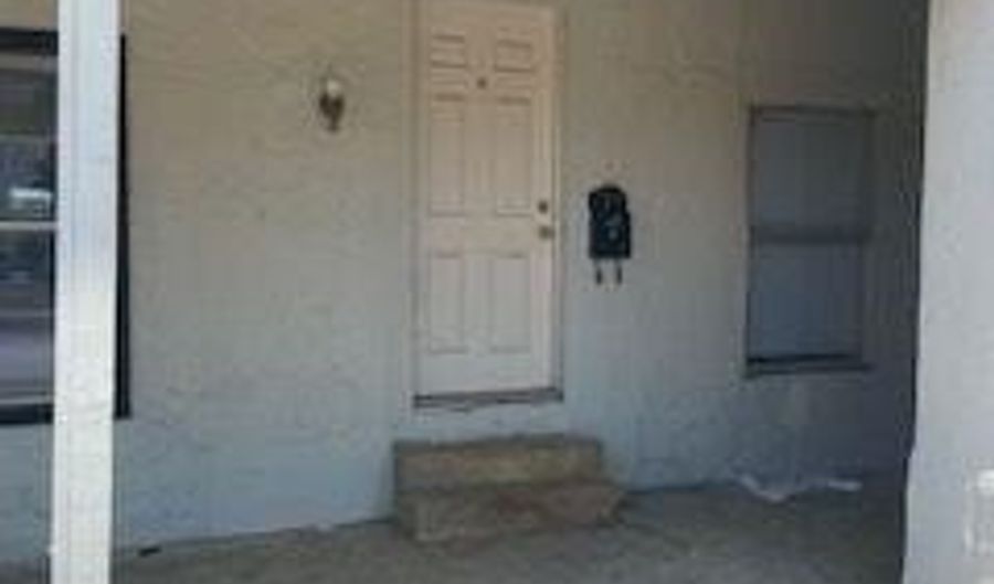709 Grape St B, Abilene, TX 79601 - 2 Beds, 2 Bath