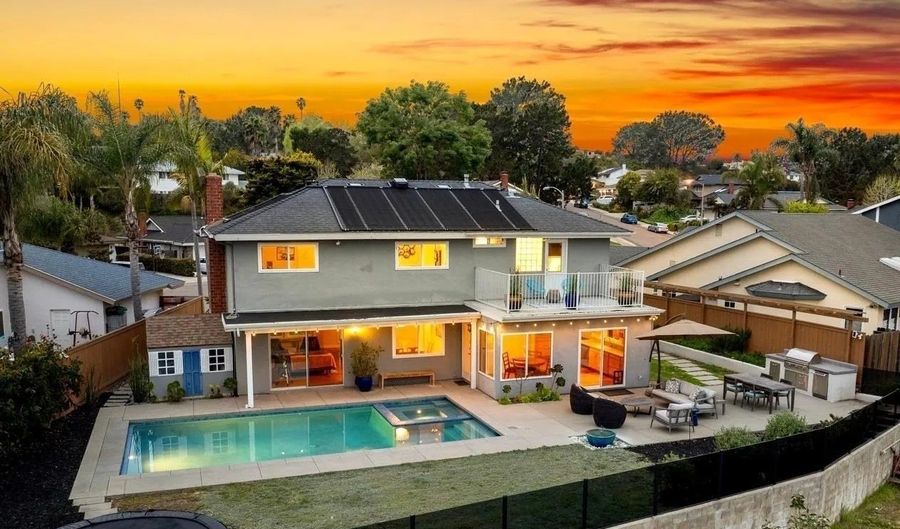 768 Sonrisa St, Solana Beach, CA 92075 - 4 Beds, 3 Bath