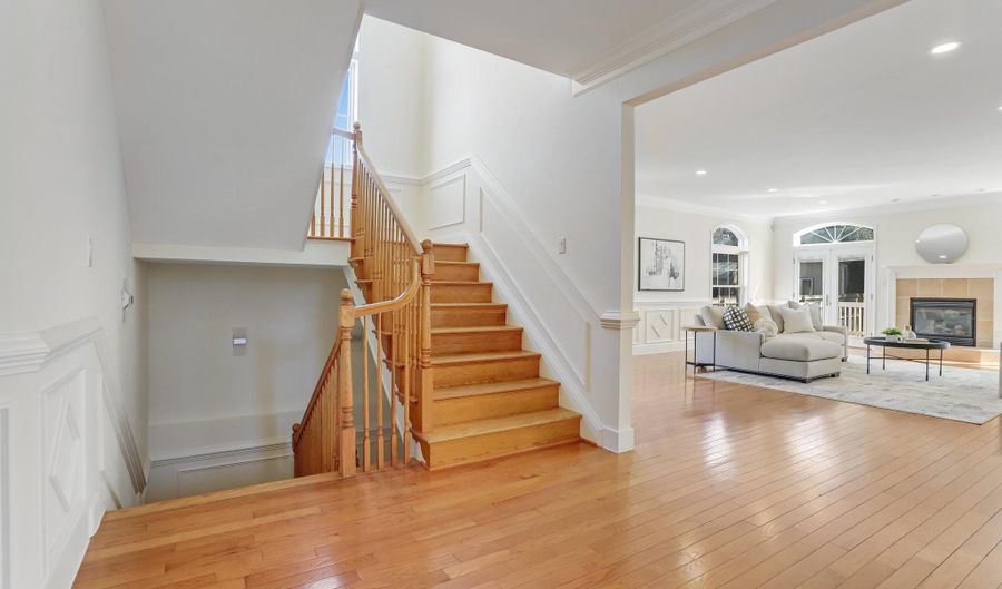 1615 S OAKLAND St, Arlington, VA 22204 - 7 Beds, 6 Bath