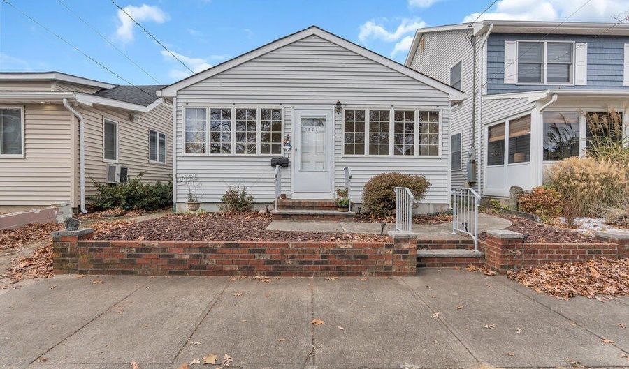 1823 Briarwood Ter, Belmar, NJ 07719 - 2 Beds, 1 Bath