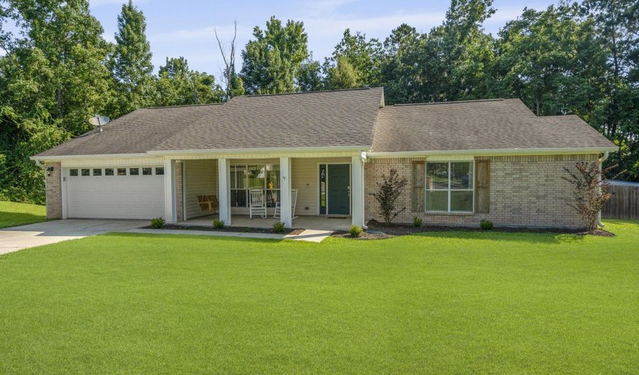 10676 N Oak Crest Dr, Biloxi, MS 39532 - 3 Beds, 2 Bath