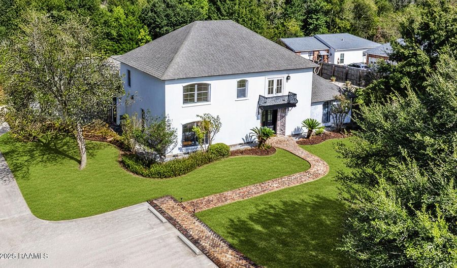 9324 Forest Rd, Abbeville, LA 70510 - 4 Beds, 4 Bath