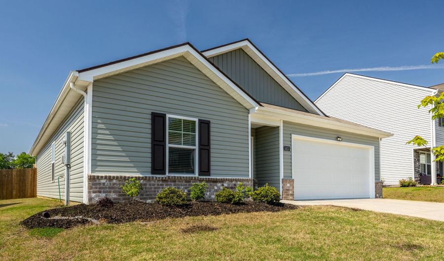 1423 Ridge Estates Dr, Athens, TN 37303 - 4 Beds, 2 Bath