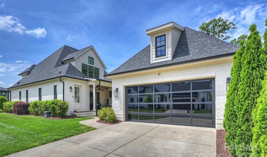 3242 Maymont Pl, Charlotte, NC 28205 - 4 Beds, 4 Bath