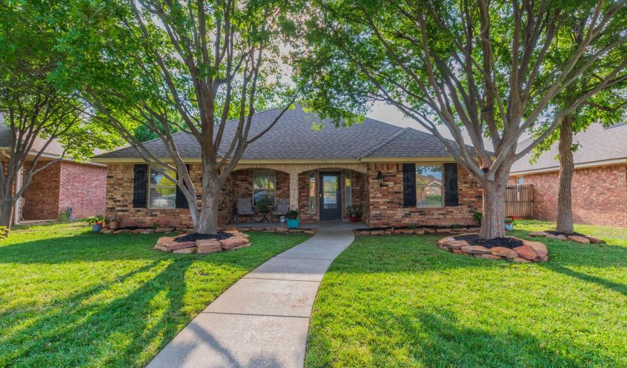 3807 ROSS St, Amarillo, TX 79118 - 3 Beds, 2 Bath