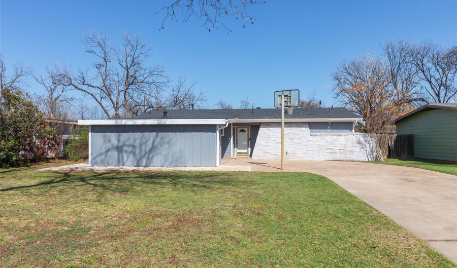 761 Redwood Dr, Abilene, TX 79603 - 3 Beds, 2 Bath
