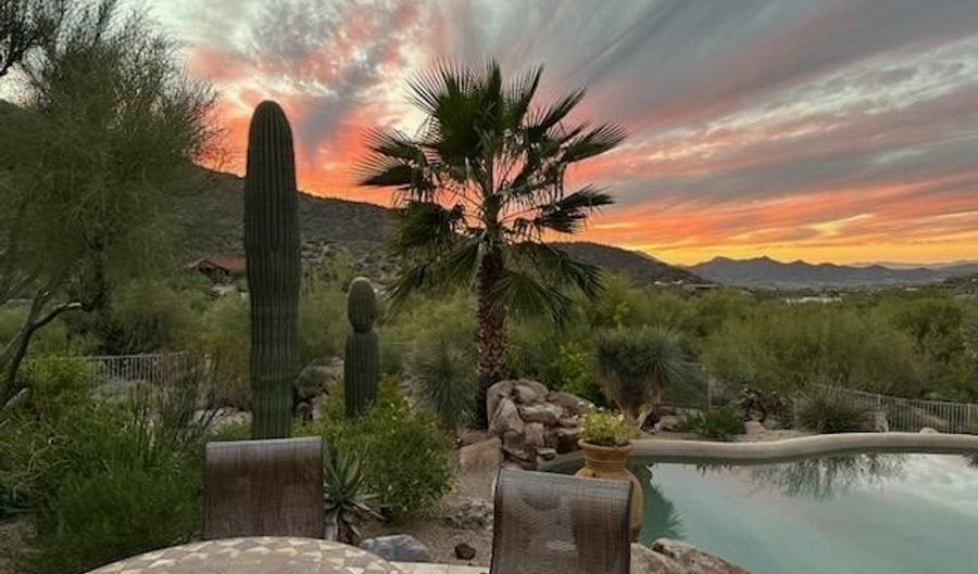 37202 N HOLIDAY Ln, Carefree, AZ 85377 - 4 Beds, 4 Bath