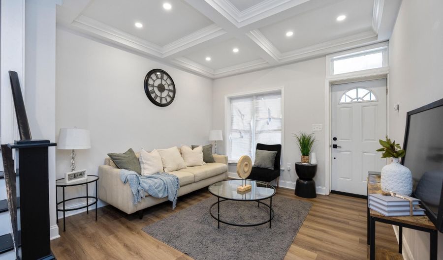 2033 N BENTALOU St, Baltimore, MD 21216 - 3 Beds, 2 Bath