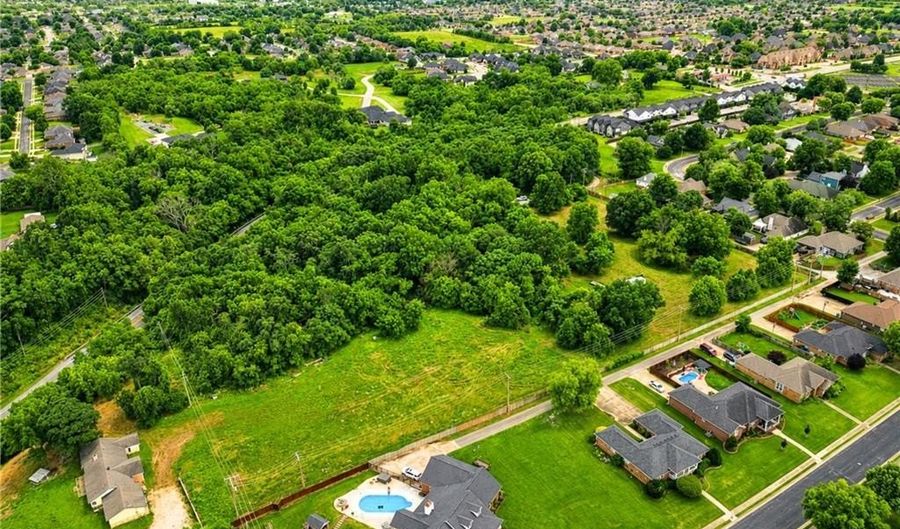 2904 SW 2nd St, Bentonville, AR 72712 - 0 Beds, 0 Bath