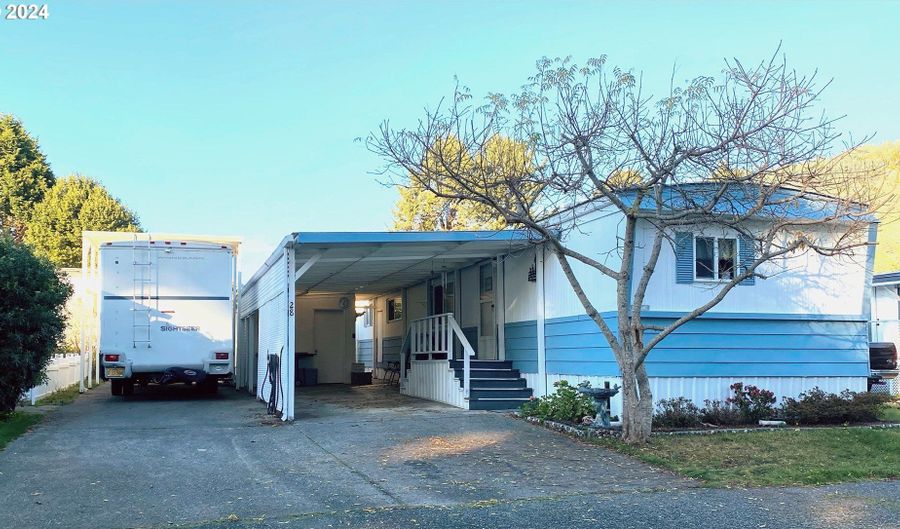 16131 W HOFFELDT Ln, Brookings, OR 97415 - 2 Beds, 1 Bath